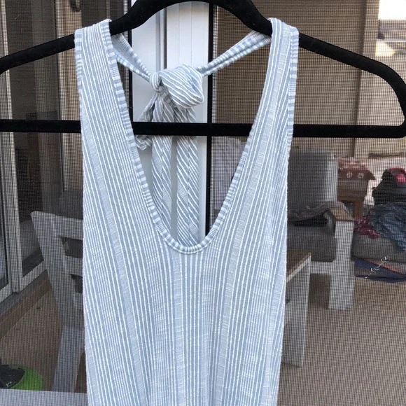 Worn once! - CAUTION TO THE WIND Tiered Halter Dress - Picture 4 of 10